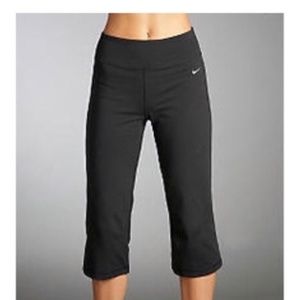 NIKE Dri-Fit Mid Rise Active Yoga Crop Workout Pants Size X-Small  Black